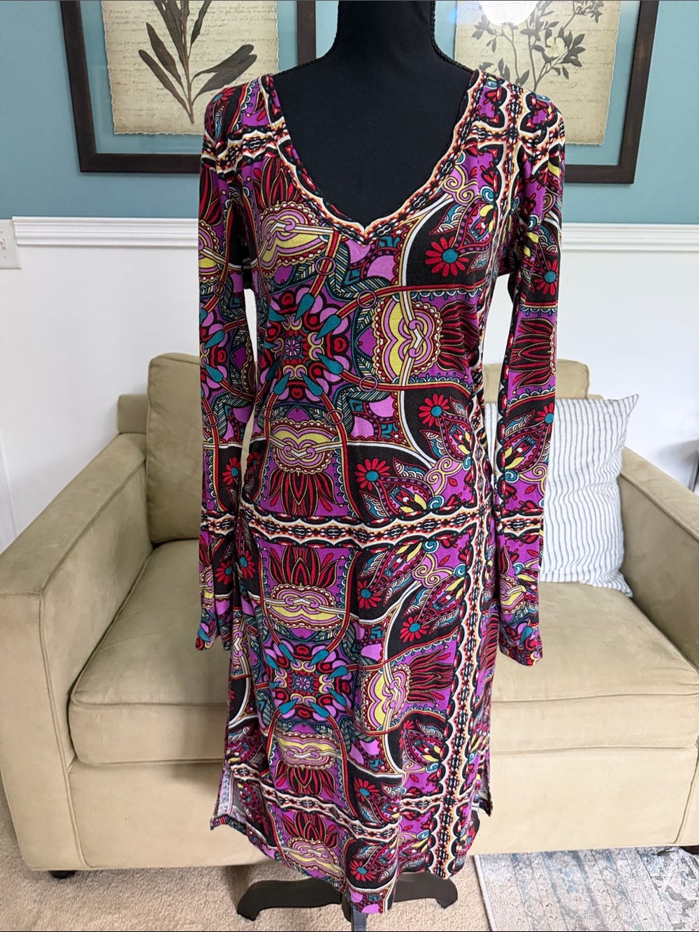 Source Unknown Pink Multi Long Sleeve V-Neck Patterned Midi Dress